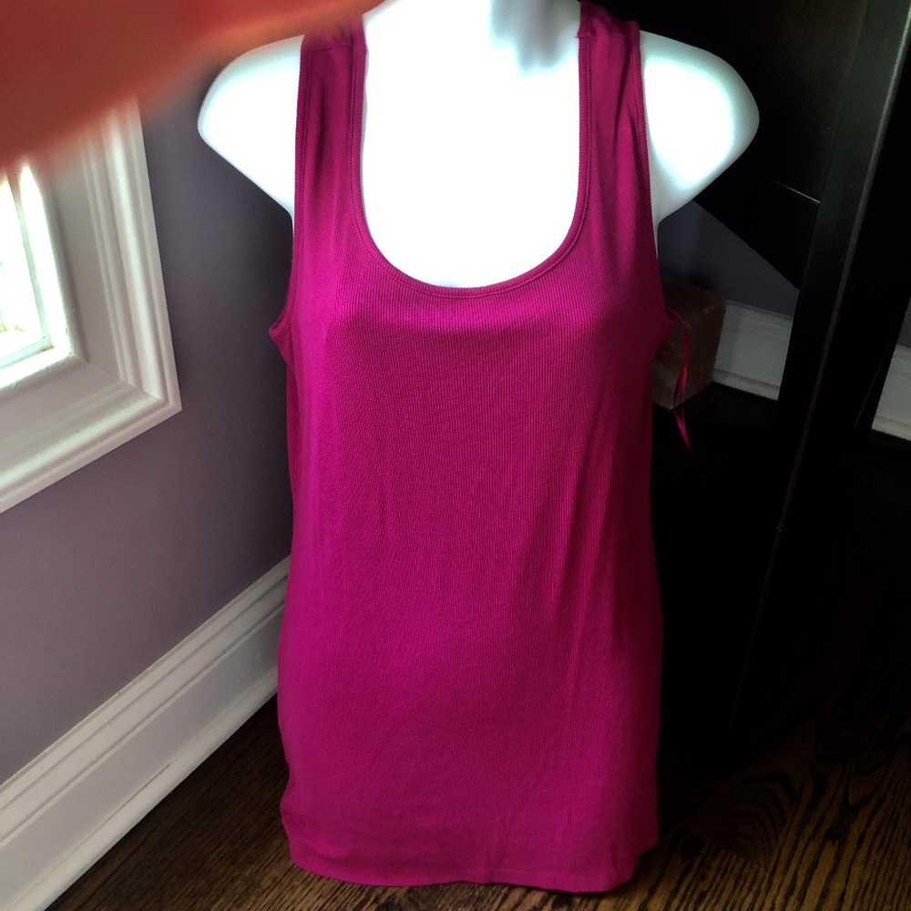 Like New Cable & Gauge Ribbed Flowy Fuscia Tank, M